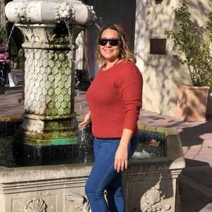 Meet your Posher, Claudia